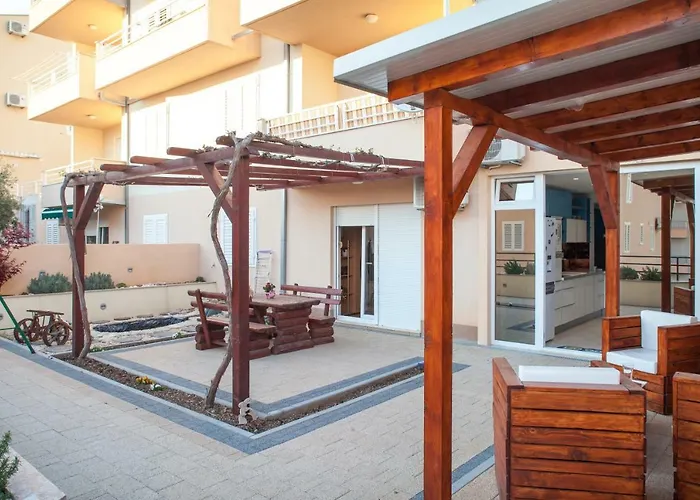 Studio Apartment Tia